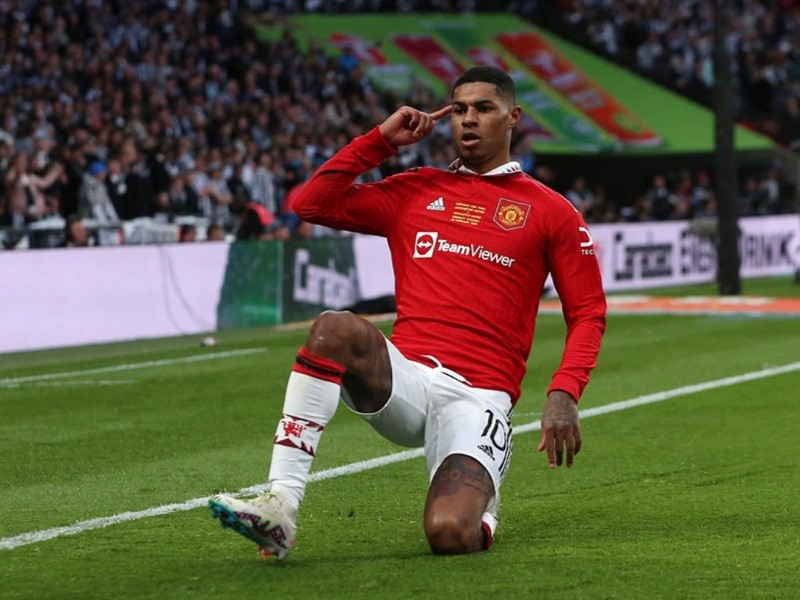 PSG transfer news: Rashford scrapped from Mbappé replacement list as Barcelona targets exciting PSG youngster